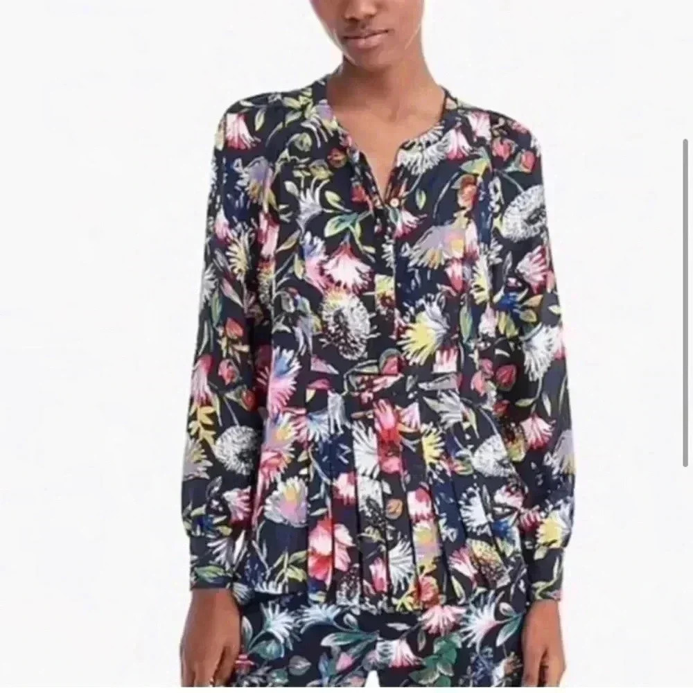 J. Crew Silk Pleated Floral peplum popover Blouse Top Navy Blue Multicol… - Picture 3 of 7